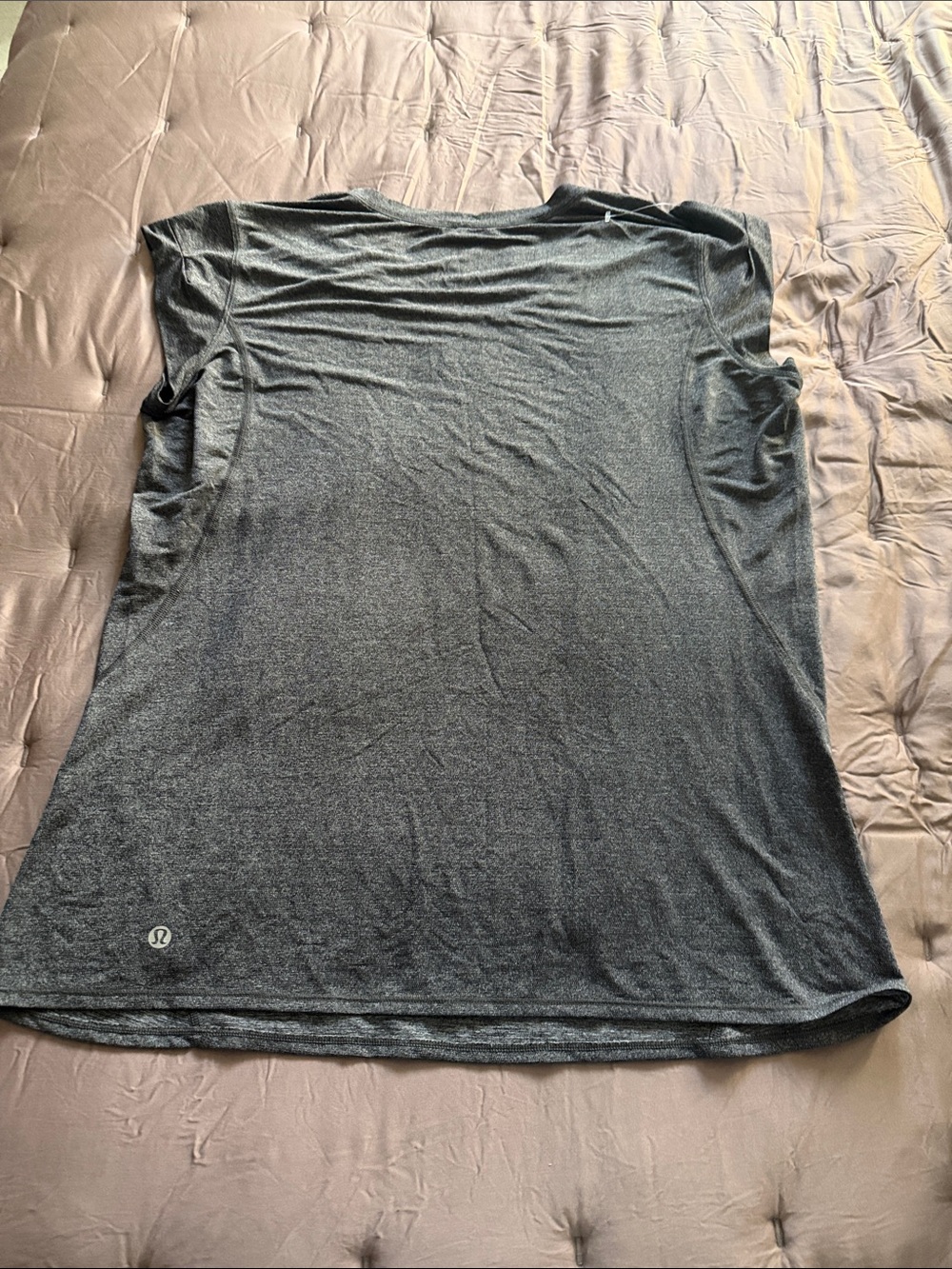 lululemon athletica Short Sleeve Tee in Charcoal Gray